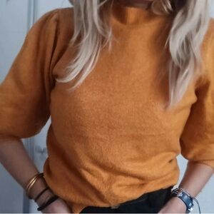 Stylish Mustard Short Sleeve Top